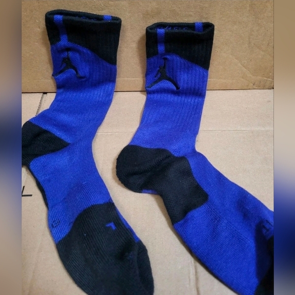 Jordan Retro Dri-Fit Dark Purple/Black Socks Men Size 10-13 - Picture 3 of 5